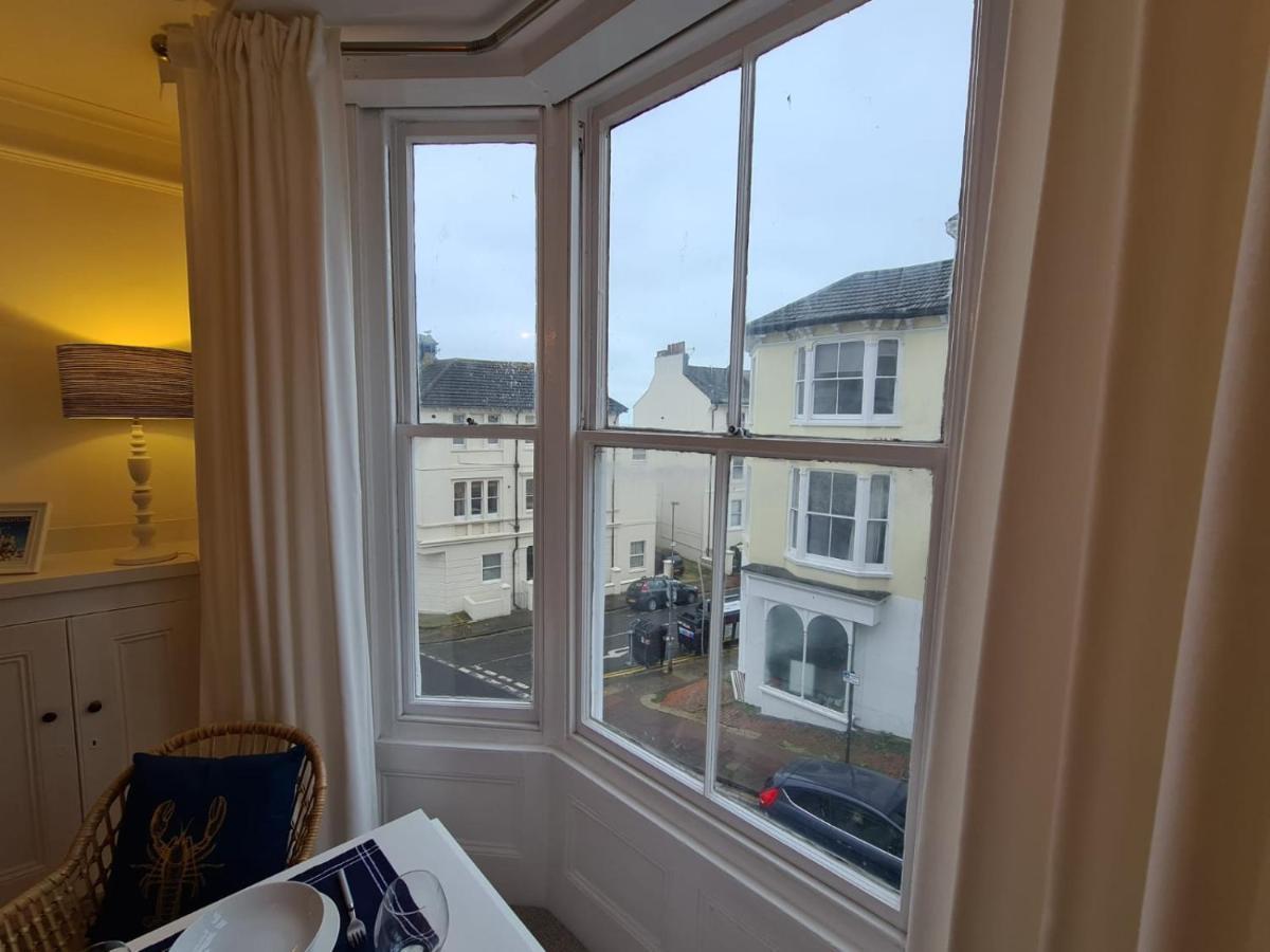 Centrally Located, Comfortable Near Station, And North Laines *